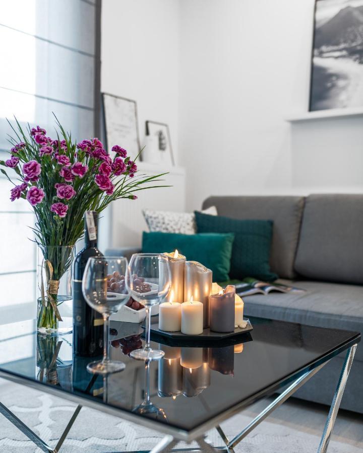Plac Bankowy Serviced Apartments Warsaw Exterior photo