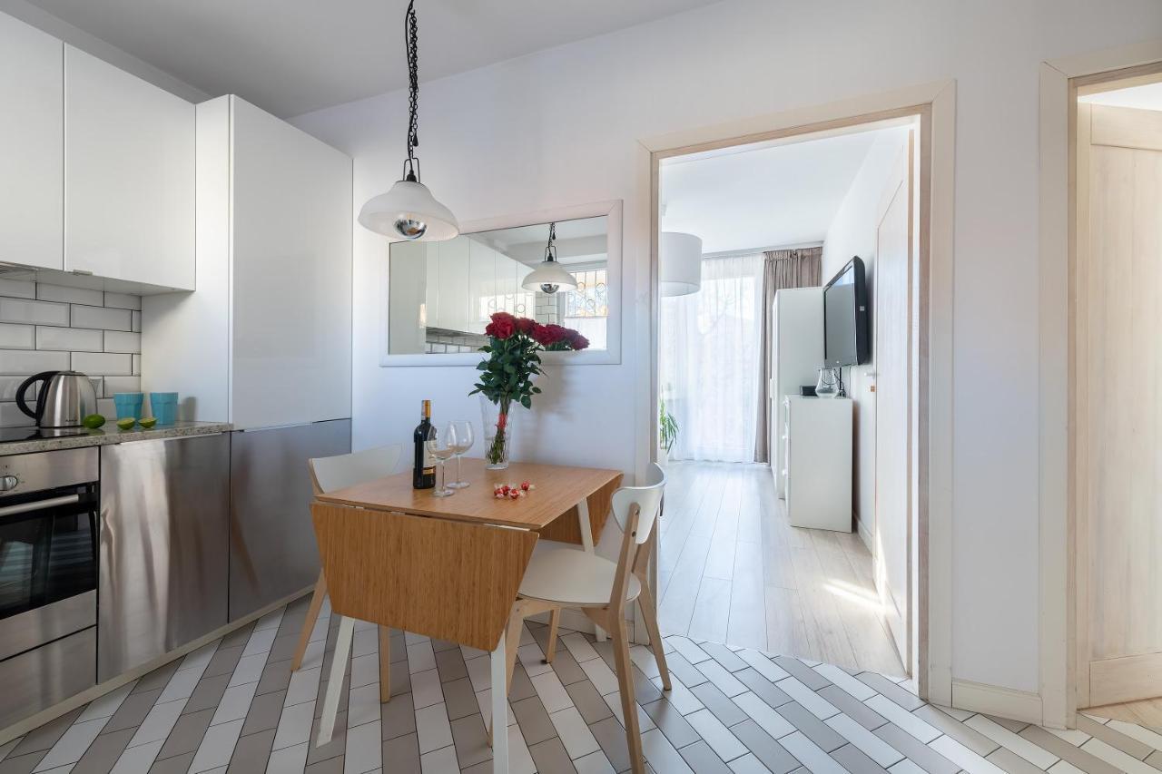 Plac Bankowy Serviced Apartments Warsaw Exterior photo